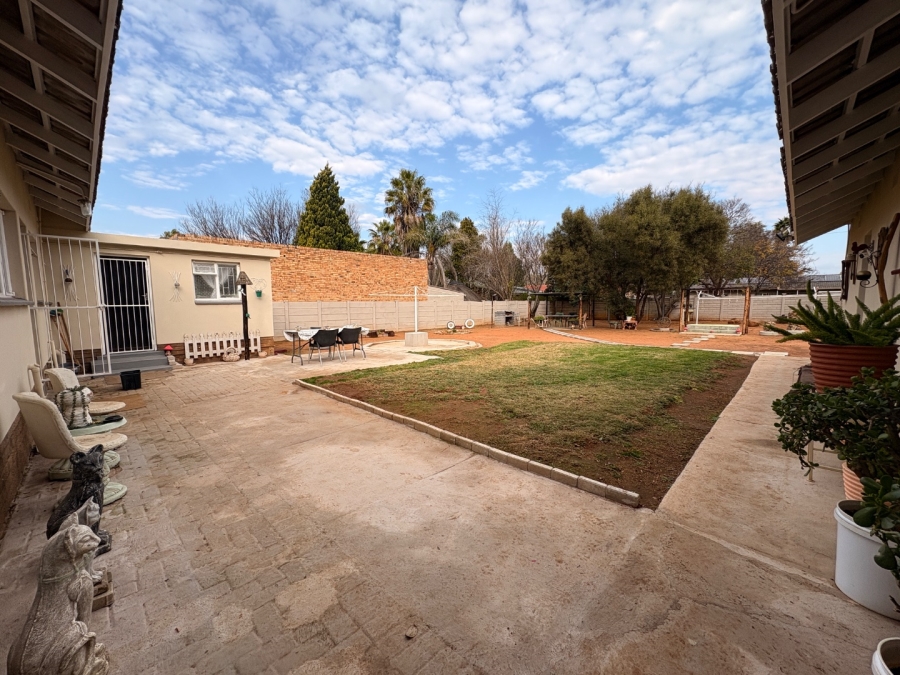3 Bedroom Property for Sale in Flimieda North West